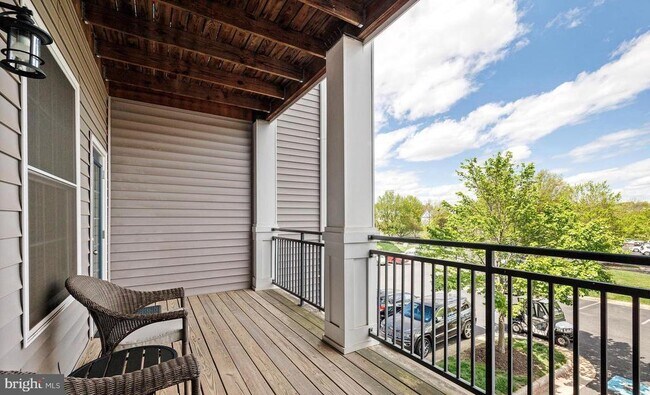 Building Photo - 20451 Chesapeake Square