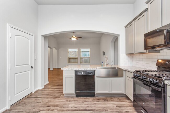 Building Photo - 4406 Low Meadow Ln
