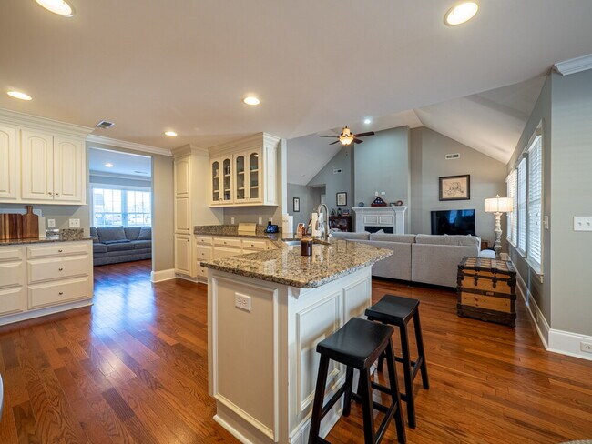 Building Photo - Available Mid-June in popular Carolina Palms!