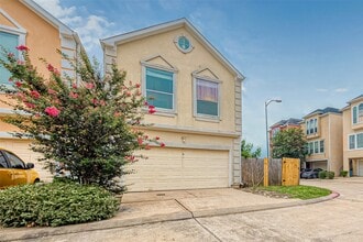 Building Photo - 10355 Panther Point Dr