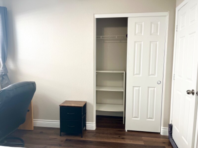 Building Photo - 5034 Lime Kiln Ave