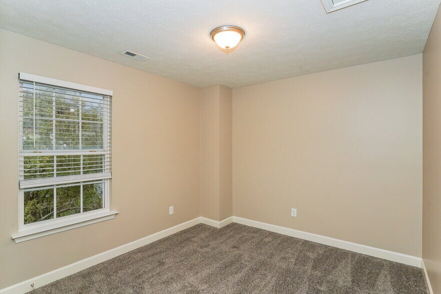 Building Photo - 417 Scotts Creek Trail