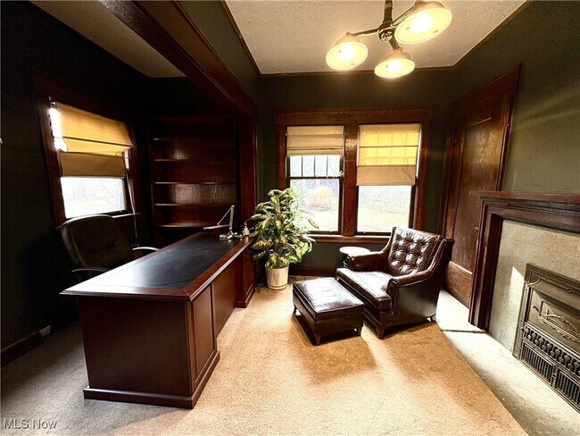 Building Photo - 607 Copley Rd