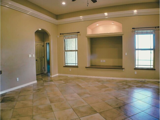 Building Photo - 303 Belden Ct