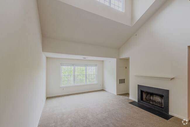 2 BR, 2 BA with Loft - Residences at Westborough Station