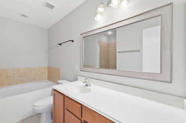 Building Photo - 16013 Sweetwater Fields Ln