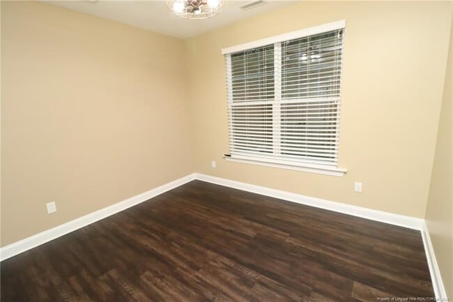 Building Photo - 1585 Tice Hurst Ln