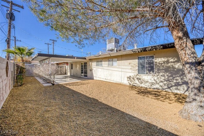 Building Photo - 4305 Via Olivero Ave