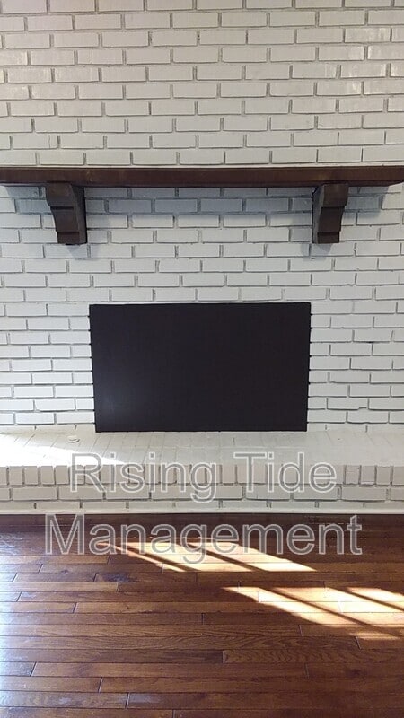 Building Photo - 508 Wood Terrace NE