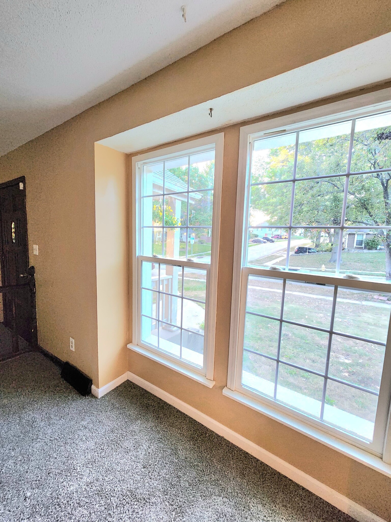 New windows - 7325 N Brooklyn Ave