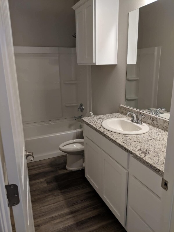 Building Photo - 8194 Fairlane Dr