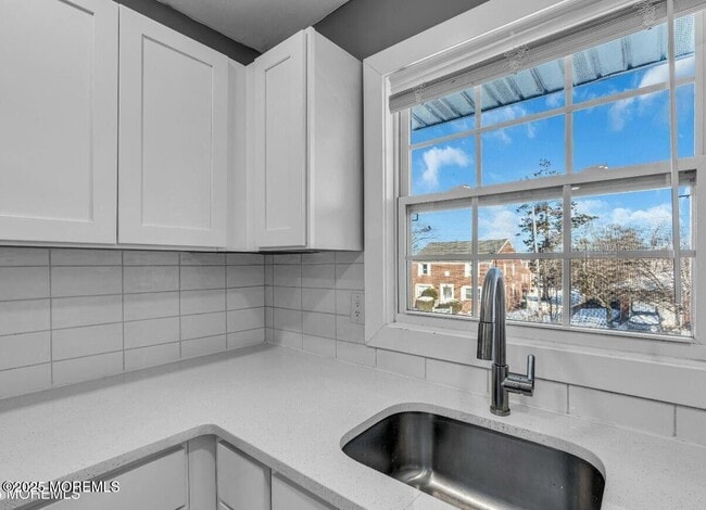 Building Photo - 364 Westwood Ave