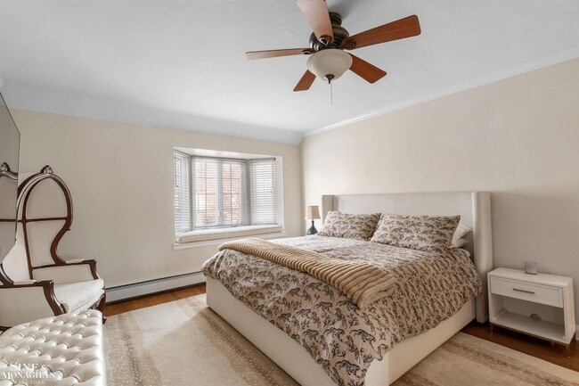 Building Photo - 476 St Clair Ave