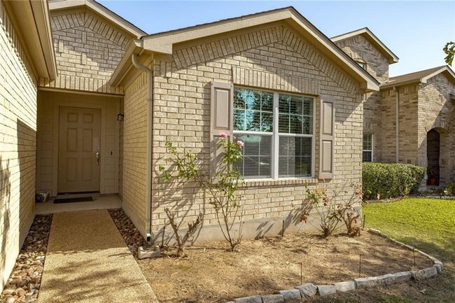 Building Photo - 772 Kingfisher Ln