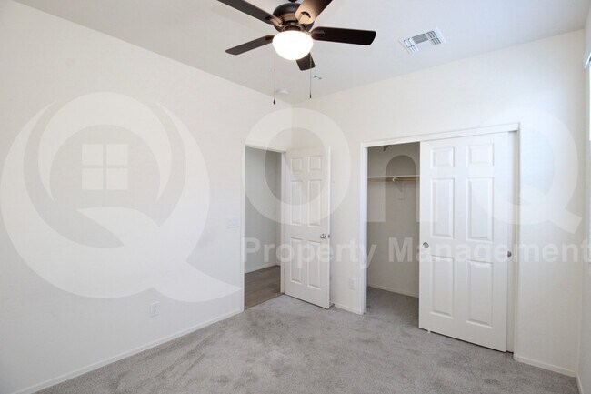Building Photo - 17864 W Paraiso Dr
