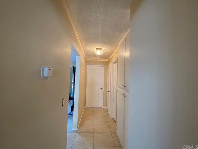 Building Photo - 2903 Carl Dr