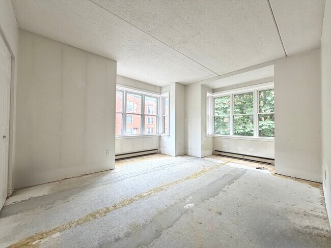 Building Photo - 26 Ellingwood St