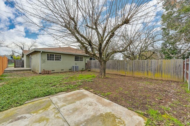 Building Photo - 5691 Cutler Ct