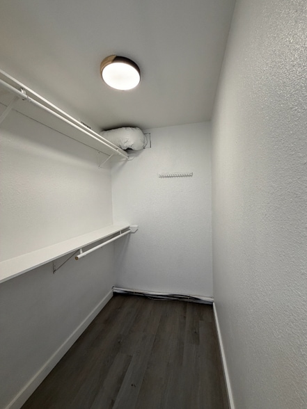 Building Photo - 1410 Ashwood Rd