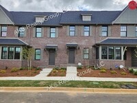 Building Photo - 1206 Windsor Sq