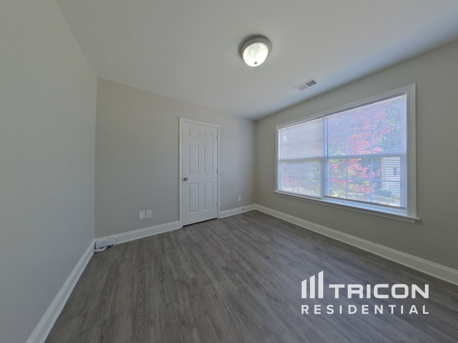 Building Photo - 2538 Terra Dr