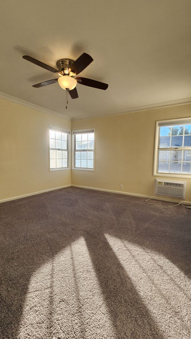 Building Photo - Michael Eilenberg