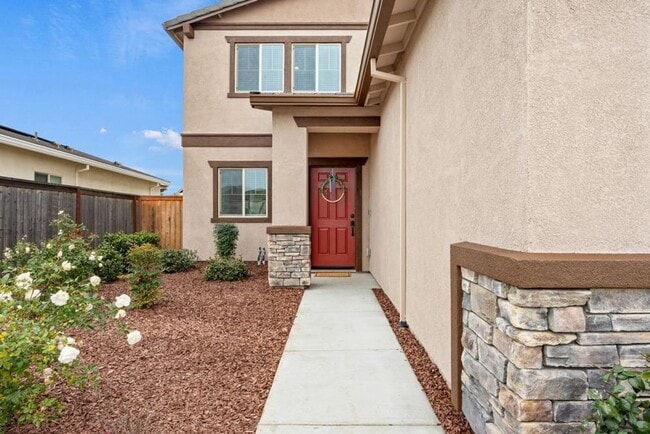 Building Photo - Gorgeous 4 Bedroom in Fiddyment Ranch