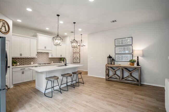 Building Photo - 334 Topper Pines Dr