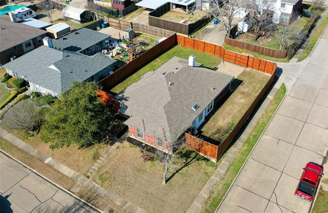 Building Photo - 3513 Aster Ln