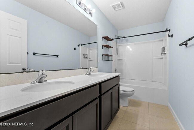 Building Photo - 8704 Lake George Cir W