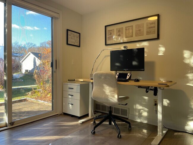 Building Photo - 2902 Tucson Trail