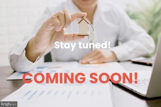 Building Photo - 42627 Burbank Terrace