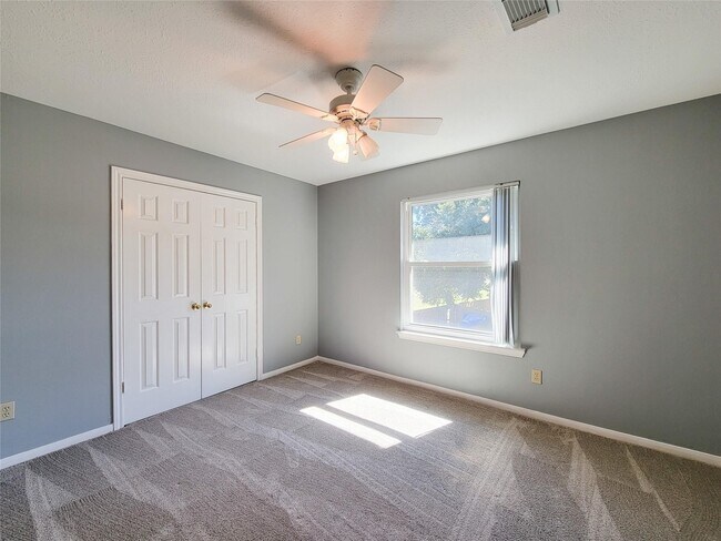 Building Photo - 13602 Somersworth Dr