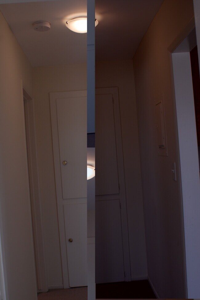 Building Photo - 5736 Lexington Ave