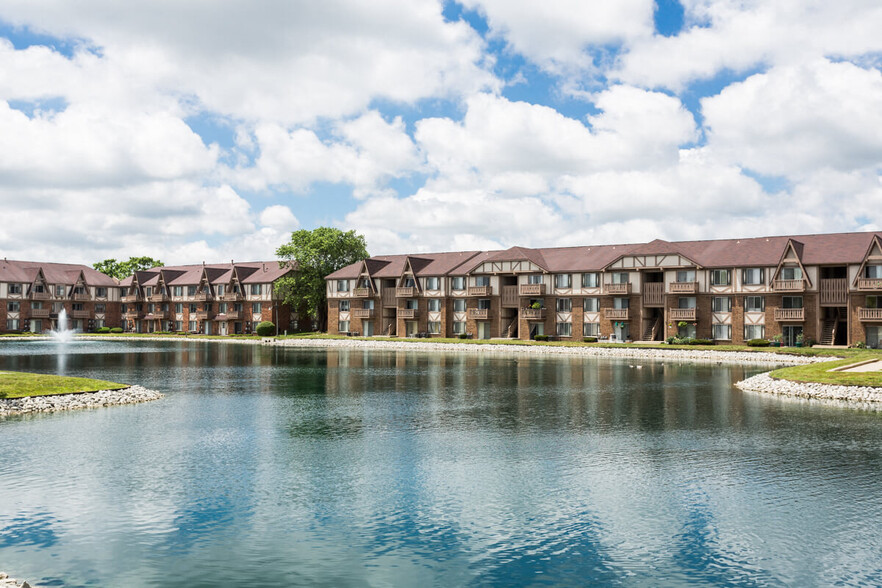 Building Photo - Scarborough Lake Apartments