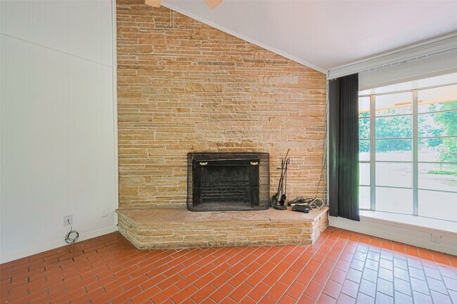 Building Photo - 30525 Hegar Rd