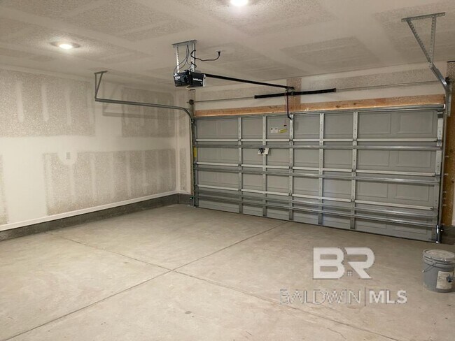 Building Photo - 10436 Ruffian Rte