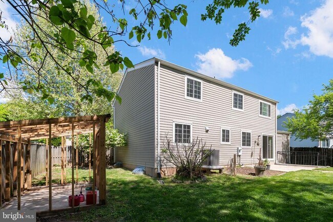 Building Photo - 1103 Burwick Dr