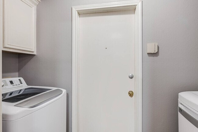 Building Photo - 7326 Winding Star Dr