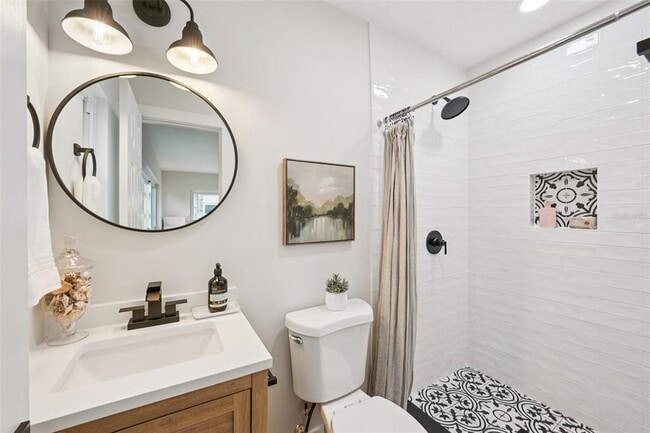 Building Photo - 311 Shore Dr E