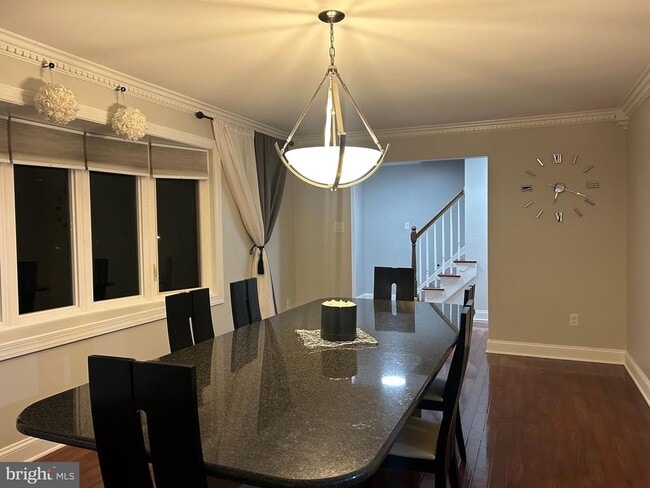 Building Photo - 8 Delaware Dr