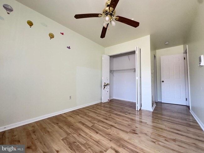 Building Photo - 1017 Oaklyn Ct