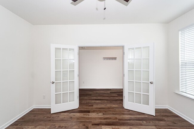 Building Photo - 3 Bedroom, 2.5 Bathroom Home in Hunters Bend - Ladson