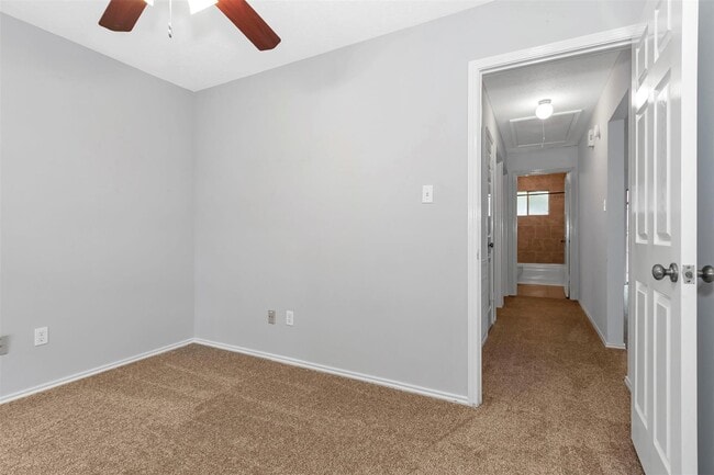 Building Photo - 73 Timberspire Ln