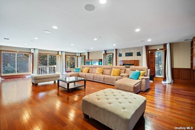 Building Photo - 29 The Grasslands