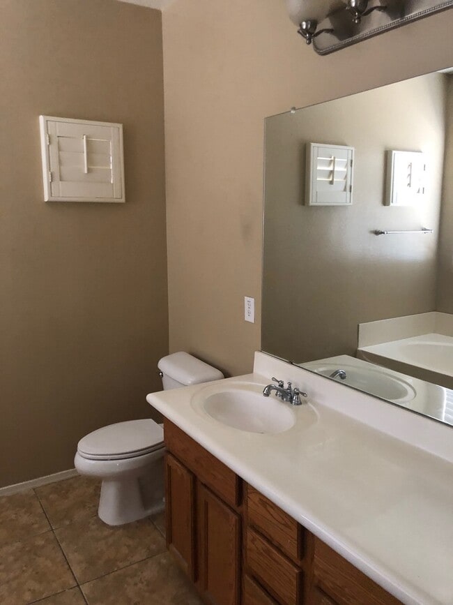 Building Photo - Beautiful Single-Level 3 Bedroom, 2 Bathroom Home in Maricopa