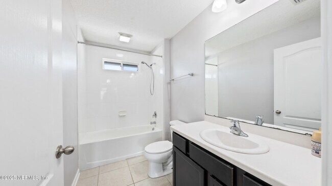 Building Photo - 86578 Lazy Lake Cir