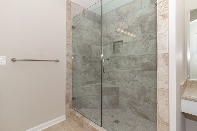 Building Photo - Ranch Near Gate 6