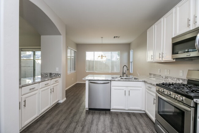 Building Photo - 4178 E Orchid Ln