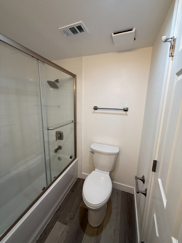 Building Photo - 1750 Karen Ave